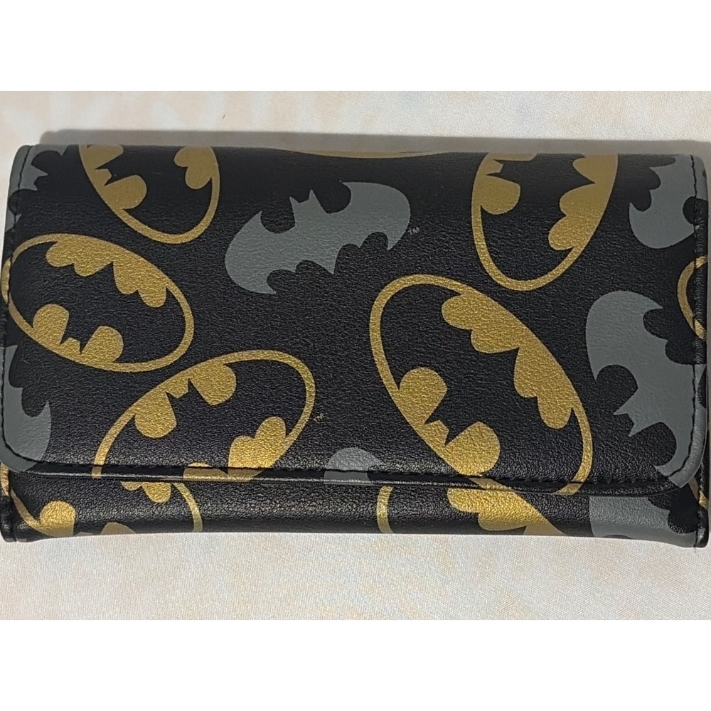 DC Comics Batman Bat-Signal Trifold Clutch Wallet Black Gold Grey Faux Leather